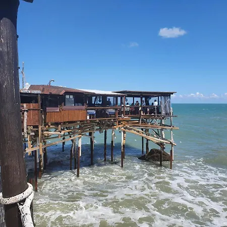 1-bed Abruzzo Italy 15 Minutes To Sea *
