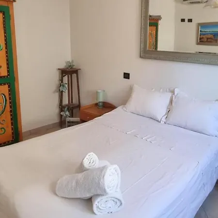 1-bed Abruzzo Italy 15 Minutes To Sea